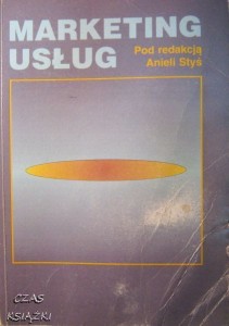 red.Aniela Styś, Marketing usług