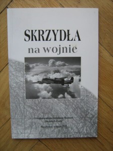 red. Piotr Sadowski, Skrzydła na wojnie