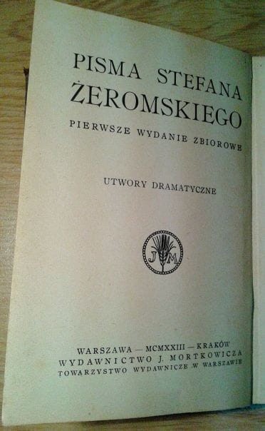 37035461.jpg