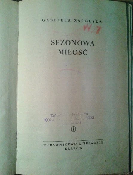 38420307.jpg